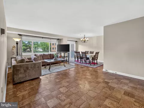 Living - 4201 Cathedral Ave NW #820E, Washington, DC 20016 photo 3 of 4
