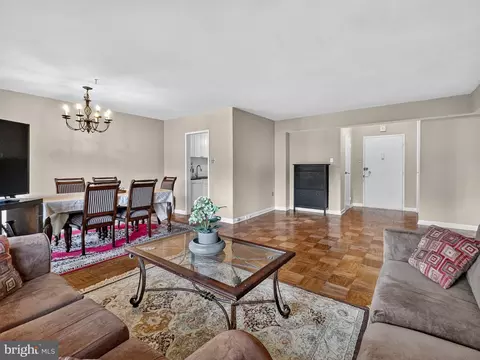 Living - 4201 Cathedral Ave NW #820E, Washington, DC 20016 photo 2 of 4