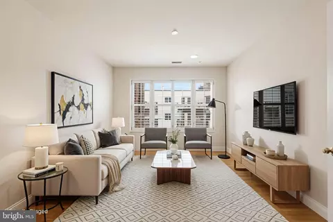 804 Taylor St NW #304, Washington, DC 20011