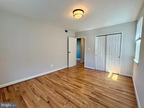 Bedroom - 1627 Massachusetts Ave SE #302, Washington, DC 20003 photo 3 of 3