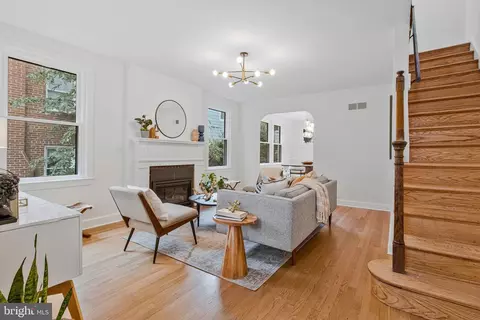3708 Jocelyn St NW, Washington, DC 20015
