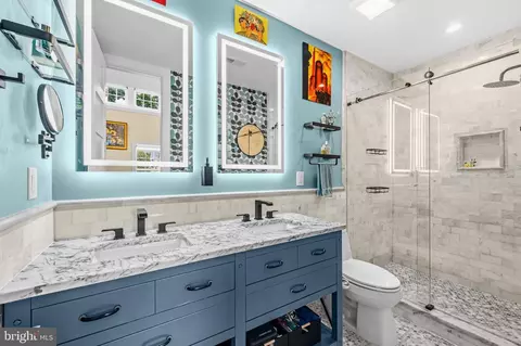 Bath - 3714 Garfield St NW, Washington, DC 20007 photo 2 of 4