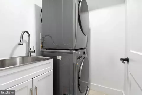 Other - 1427 K St SE, Washington, DC 20003 photo 4 of 9
