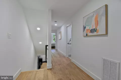 Entry Way - 1427 K St SE, Washington, DC 20003 photo 6 of 8