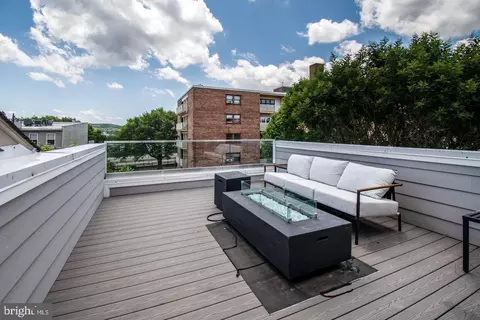 Exterior - 1427 K St SE, Washington, DC 20003 photo 1 of 5