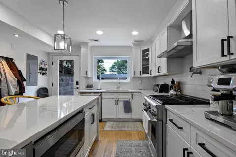 Kitchen - 1427 K St SE, Washington, DC 20003 photo 2 of 2