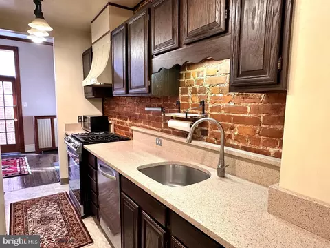 Kitchen - 434 434 12 6th St NE, Washington, DC 20002 photo 1 of 4