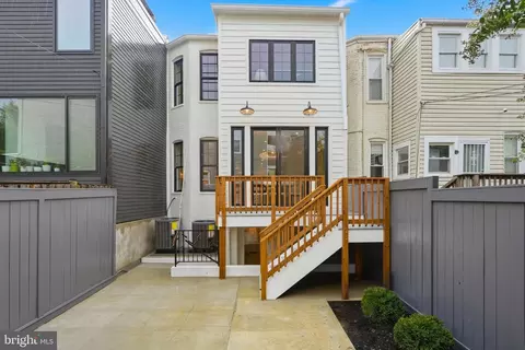 Exterior - 905 11th St NE, Washington, DC 20002 photo 6 of 12