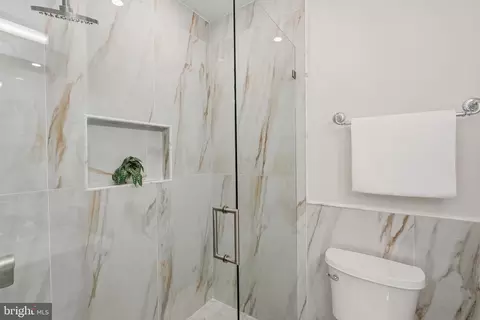 Bath - 905 11th St NE, Washington, DC 20002 photo 2 of 6