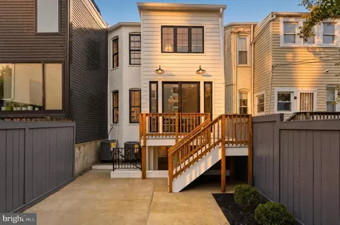 Exterior - 905 11th St NE, Washington, DC 20002 photo 2 of 12