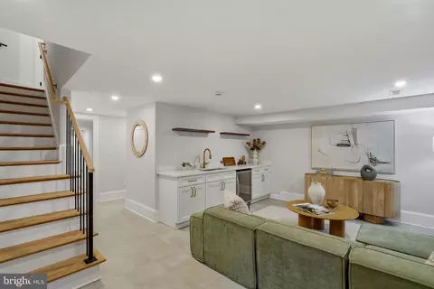 Other - 905 11th St NE, Washington, DC 20002 photo 9 of 15