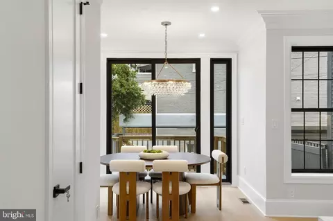 Dining - 905 11th St NE, Washington, DC 20002 photo 2 of 2