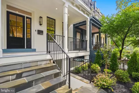 Exterior - 905 11th St NE, Washington, DC 20002 photo 9 of 12