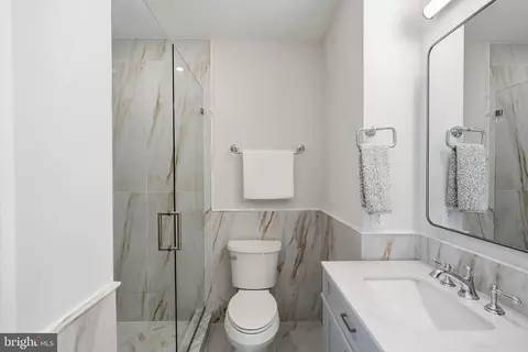 Bath - 905 11th St NE, Washington, DC 20002 photo 3 of 6
