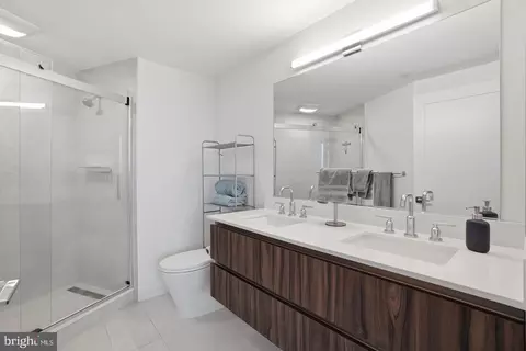 Bath - 37 L St SE #902, Washington, DC 20003 photo 1 of 2