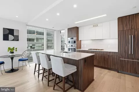 Kitchen - 37 L St SE #902, Washington, DC 20003 photo 2 of 5