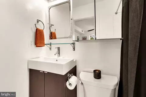Bath - 315 G St NE #201, Washington, DC 20002 photo 1 of 2