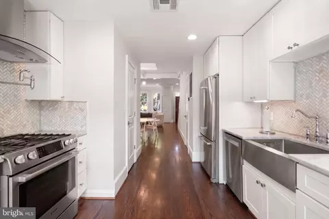 Entry Way - 3322 Prospect St NW, Washington, DC 20007 photo 2 of 4