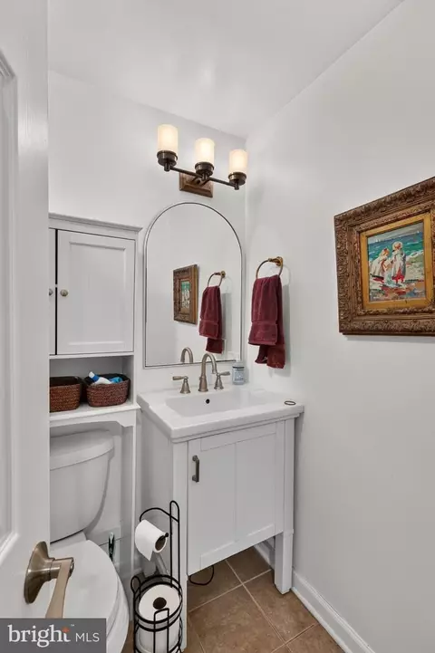 Bath - 251 8th St NE, Washington, DC 20002 photo 1 of 11