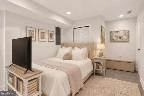 Bedroom - 251 8th St NE, Washington, DC 20002 photo 11 of 15