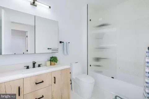 Bath - 901 3rd St NE #101, Washington, DC 20002 photo 2 of 2