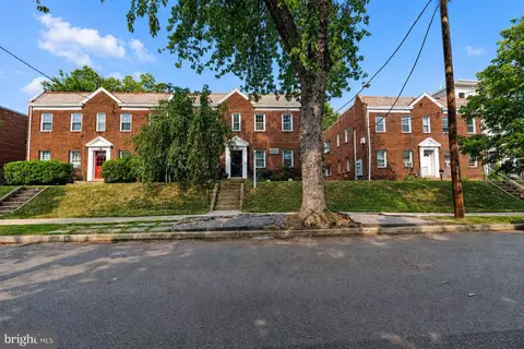 Exterior - 2228 40th St NW #2, Washington, DC 20007 photo 2 of 7