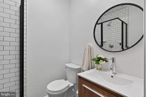 Bath - 611 18th St NE, Washington, DC 20002 photo 2 of 3