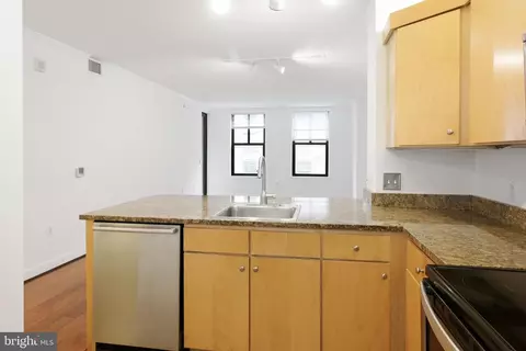 Kitchen - 616 E Street St NW #721, Washington, DC 20004 photo 1 of 4