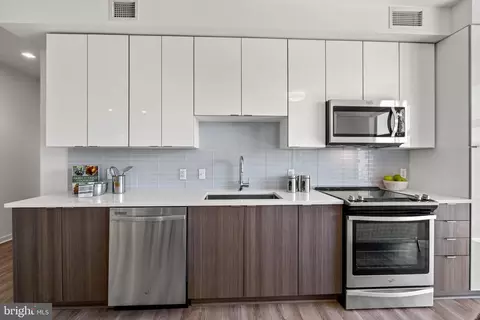 Kitchen - 911 2nd St NE #505, Washington, DC 20001 photo 1 of 3