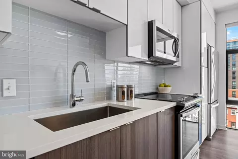 Kitchen - 911 2nd St NE #505, Washington, DC 20001 photo 2 of 3