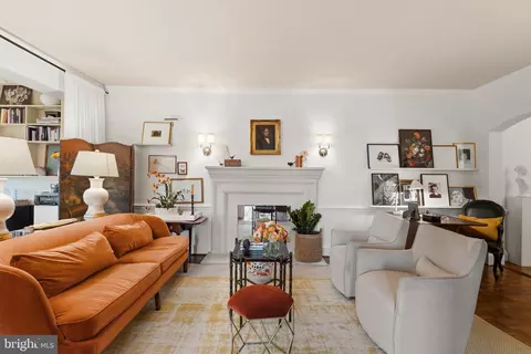 4000 Cathedral Ave NW #808B, Washington, DC 20016