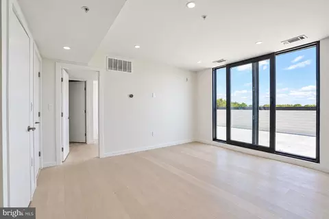 Other - 2117 M St NE #PENTHOUSE, Washington, DC 20002 photo 5 of 11