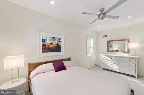 Bedroom - 616 Pickford Pl NE, Washington, DC 20002 photo 4 of 5