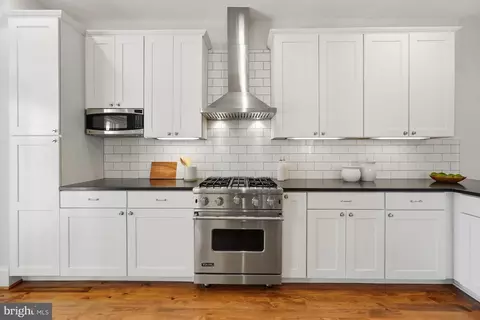 Kitchen - 117 3rd St NE, Washington, DC 20002 photo 2 of 4