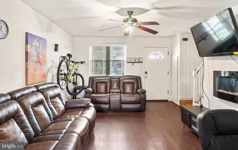 Entry Way - 430 19th St NE, Washington, DC 20002 photo 1 of 5