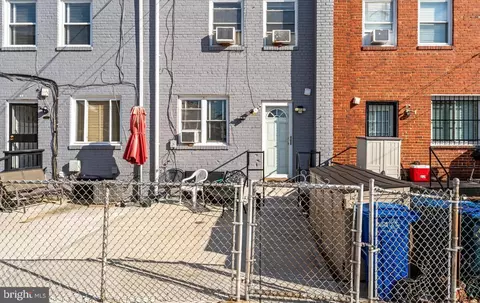Exterior - 430 19th St NE, Washington, DC 20002 photo 3 of 3