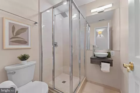 Bath - 1907 11th St NW #2, Washington, DC 20001 photo 2 of 2