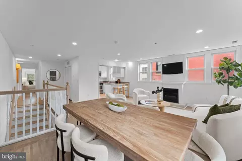 Dining - 1907 11th St NW #2, Washington, DC 20001 photo 2 of 2