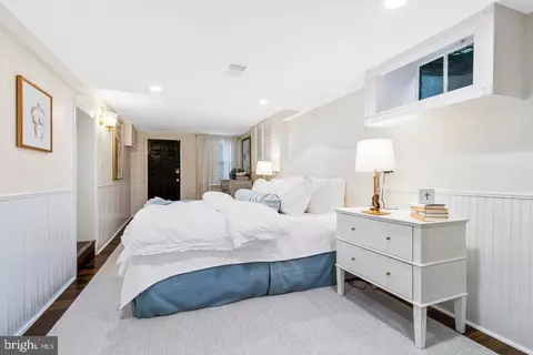 Bedroom - 4607 Kenmore Dr NW, Washington, DC 20007 photo 12 of 13