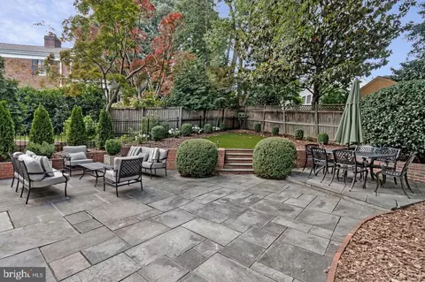 Exterior - 4607 Kenmore Dr NW, Washington, DC 20007 photo 3 of 6