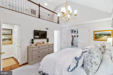 Bedroom - 4607 Kenmore Dr NW, Washington, DC 20007 photo 4 of 13