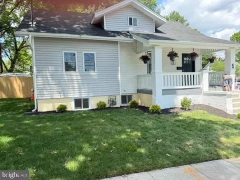 1004 Shepherd St NE, Washington, DC 20017