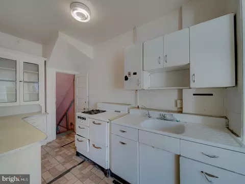 Kitchen - 225 Cromwell Ter NE, Washington, DC 20002 photo 1 of 3