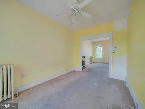 Living - 225 Cromwell Ter NE, Washington, DC 20002 photo 5 of 5