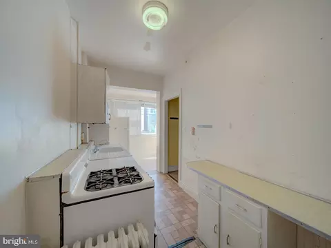 Kitchen - 225 Cromwell Ter NE, Washington, DC 20002 photo 3 of 3