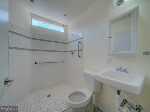 Bath - 225 Cromwell Ter NE, Washington, DC 20002 photo 1 of 3