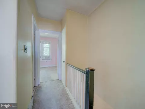 Entry Way - 225 Cromwell Ter NE, Washington, DC 20002 photo 6 of 6