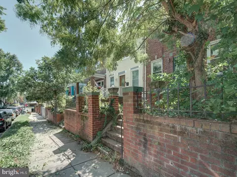 Exterior - 225 Cromwell Ter NE, Washington, DC 20002 photo 2 of 5