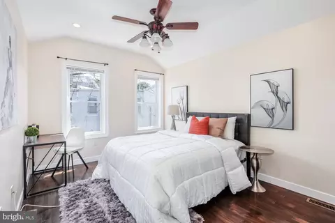 Bedroom - 1515 Independence Ave SE, Washington, DC 20003 photo 1 of 6