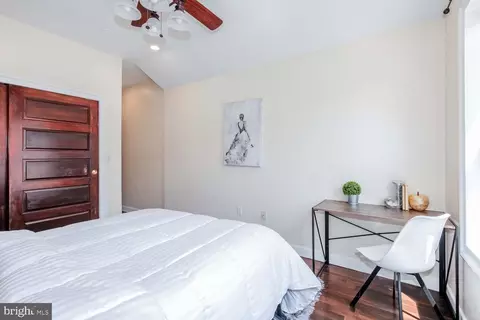 Bedroom - 1515 Independence Ave SE, Washington, DC 20003 photo 4 of 6